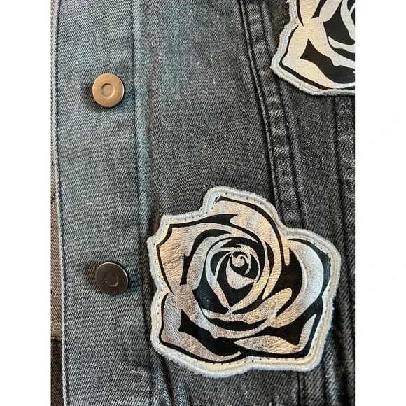 Bagatelle Denim‎ Jacket XS Gray Rose Applique Jean Trucker Coat
